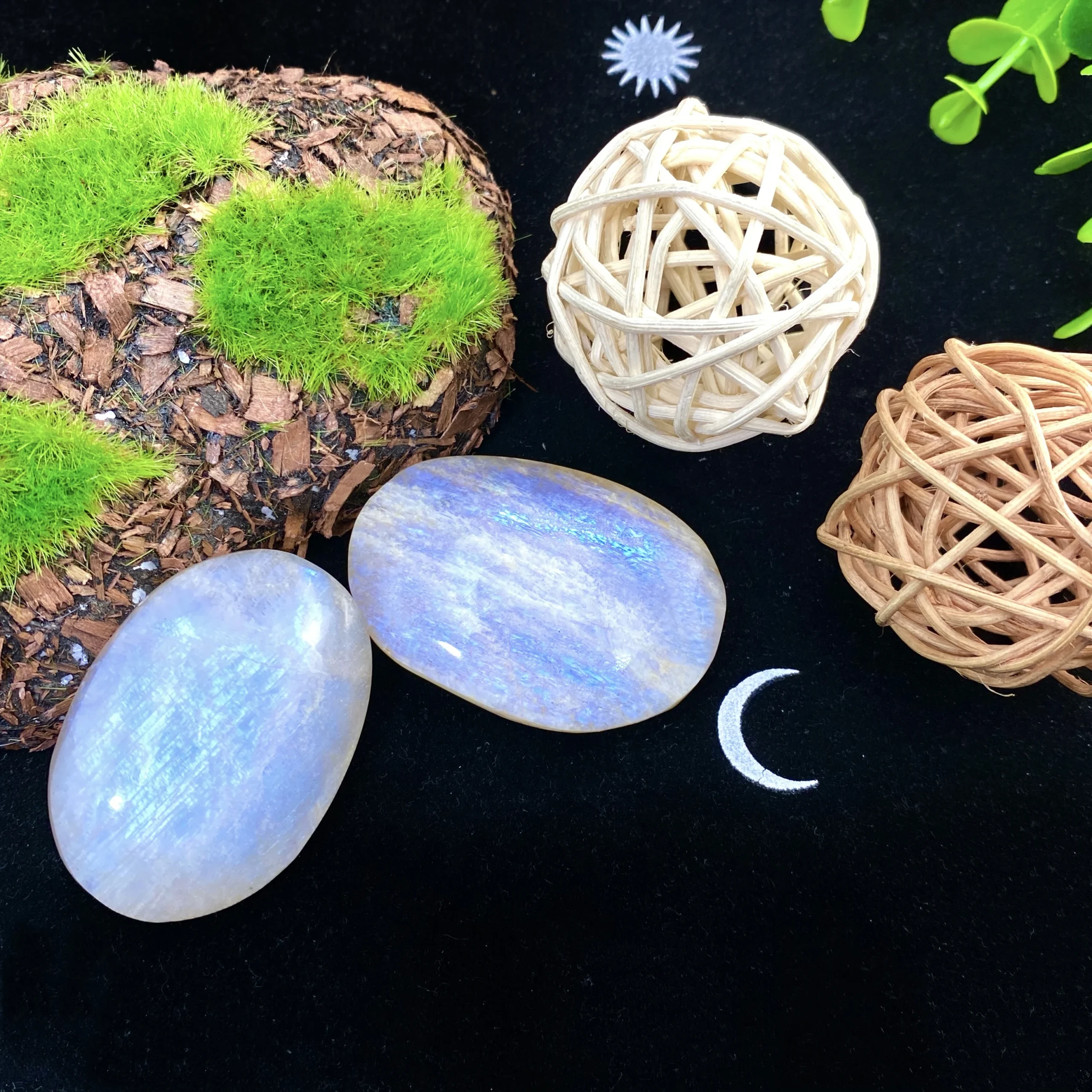 מונסטון (Moonstone) – אבן פגז לאינטואיציה ולשקט פנימי – תמונה 6