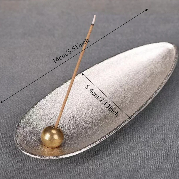 קולקציית מעמדי קטורת: מינימליזם ופונקציונליות – תמונה 10