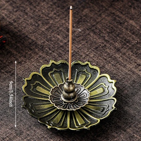 קולקציית מעמדי קטורת: מינימליזם ופונקציונליות – תמונה 28