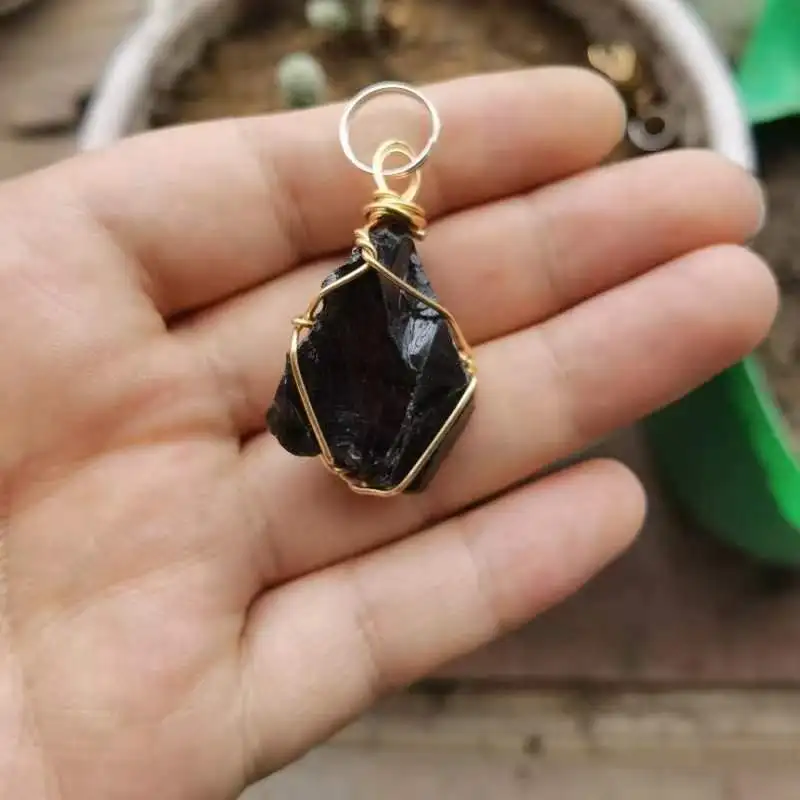 מחזיק מפתחות קריסטלי - מגוון קריסטלים לבחירה – תמונה 8